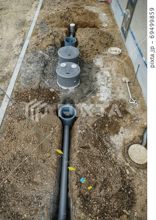 新築工事の浄化槽工事の写真素材
