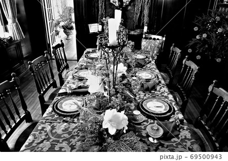 クリスマスのテーブルコーディネイト クリスマスのテーブルコーディネイト 69500943