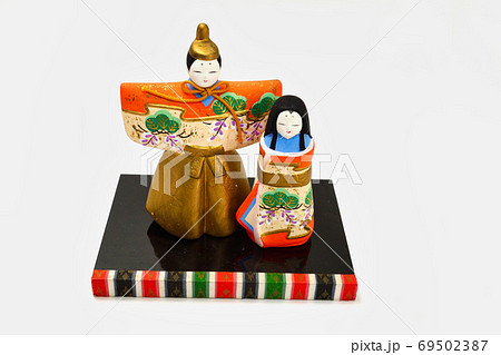 白背景のひな人形 69502387