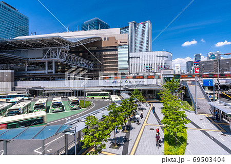 《大阪府》大阪駅前・都市風景 69503404