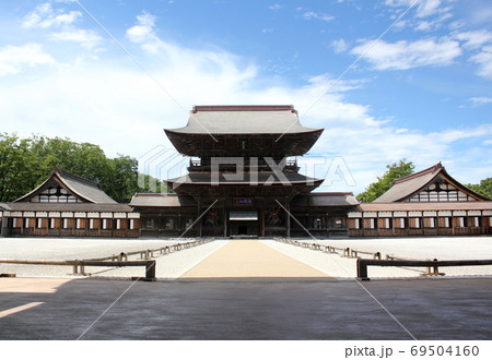 夏の瑞龍寺 69504160