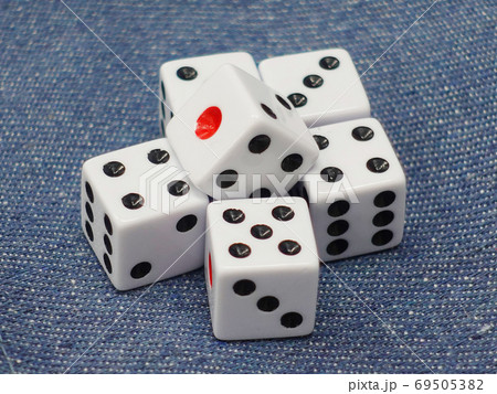 サイコロ(並べバージョン) 69505382