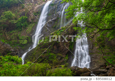Khlong Lan Waterfall, the beautiful waterfall in deep forest at Khlong Lan National Park ,Kamphaeng Phet, Thailand 69508012