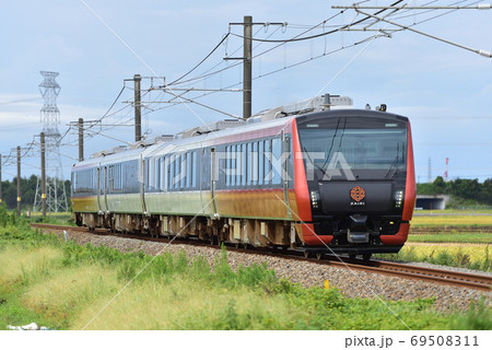 白新線　佐々木ー西新発田　JR東日本　HB-E300系　海里（新潟） 69508311