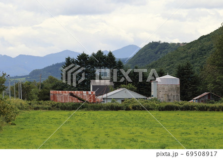 北海道 オホーツク地方 牧場のある風景 北海道 オホーツク地方 牧場のある風景 69508917