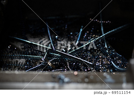 旋盤加工で出た切粉 69511154