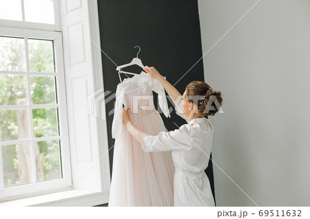 beautiful bride dress wedding event elegance caucasian beautiful bride dress wedding event elegance caucasian 69511632