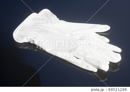 White service gloves White service gloves 69521299
