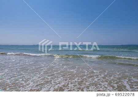 海　波打ち際 69522078