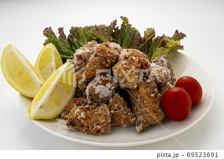 ふわふわサクサクのめかじきの竜田揚げ　ヘルシー　おいいしい 69523691