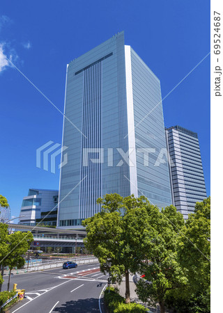 JR桜木町駅前 横浜市庁舎のビルディング JR桜木町駅前 横浜市庁舎のビルディング 69524687