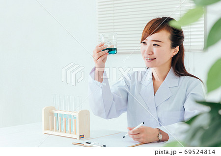 研究・科学者イメージ 69524814