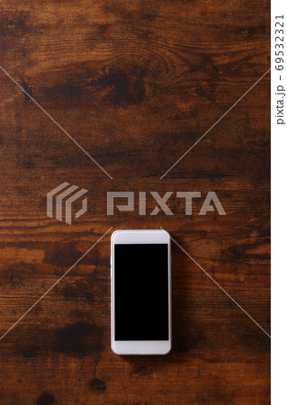 スマートフォン、俯瞰 スマートフォン、俯瞰 69532321