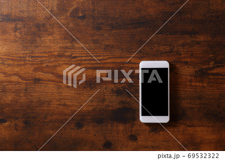 スマートフォン、俯瞰 スマートフォン、俯瞰 69532322