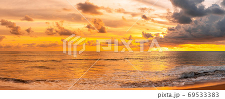 Panorama of how to set the sun, Beautiful glorious golden sunset Panorama of how to set the sun, Beautiful glorious golden sunset 69533383