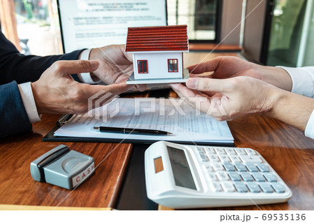 Sale purchase contract to buy a house, Customer Sale purchase contract to buy a house, Customer 69535136