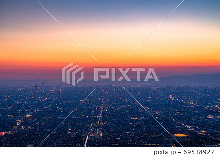 《大阪府》大阪中心街の夜景・全景 69538927