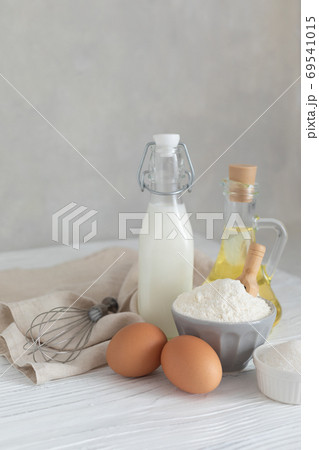 Ingredients for bakery butter flour, milk, oil, 69541015