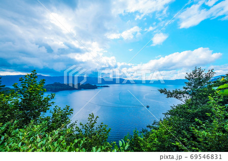 夏の瞰湖台 69546831