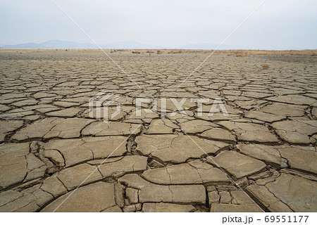 干ばつ 土 亀裂 69551177