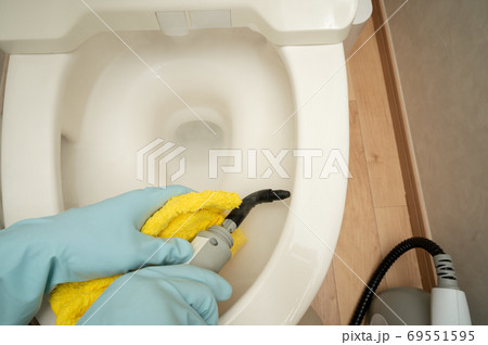 スチームクリーナーでトイレクリーニング スチームクリーナーでトイレクリーニング 69551595