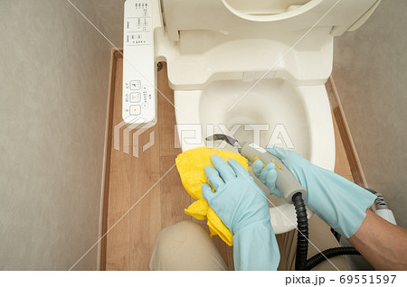 スチームクリーナーでトイレクリーニング スチームクリーナーでトイレクリーニング 69551597