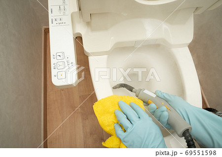 スチームクリーナーでトイレクリーニング スチームクリーナーでトイレクリーニング 69551598