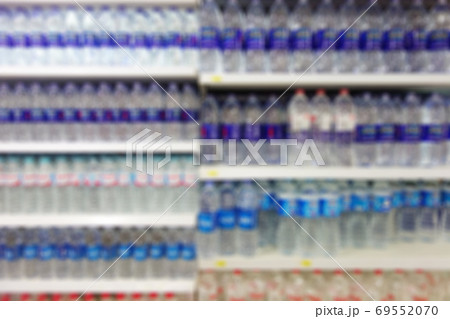 Supermarket blurred background Supermarket blurred background 69552070