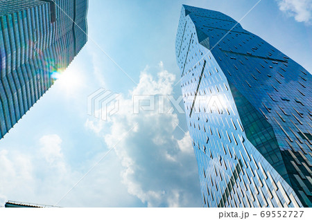 中国のビル群 69552727