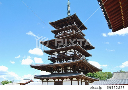 薬師寺の東塔 薬師寺の東塔 69552823