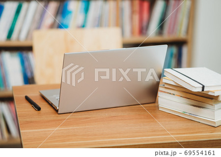 Library, laptop 69554161