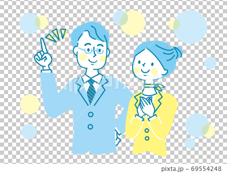 安心する女性と説明する男性 69554248