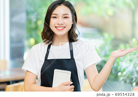 Woman. waitress Woman. waitress 69554328