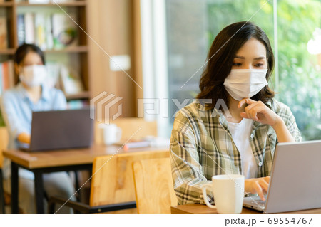 People working after pandemic People working after pandemic 69554767