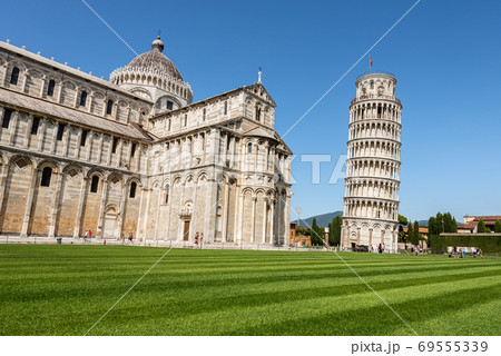 Leaning Tower and Pisa Cathedral - Tuscany Italy Leaning Tower and Pisa Cathedral - Tuscany Italy 69555339