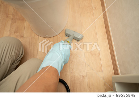 スチームクリーナーでトイレ床掃除 スチームクリーナーでトイレ床掃除 69555948