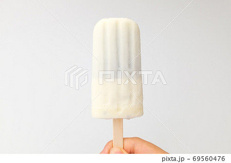 アイスクリーム 食べ物 フード 69560476