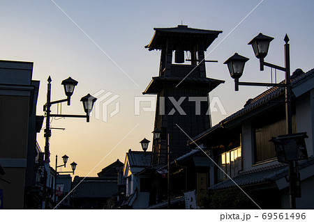 時の鐘 夕焼け 時の鐘 夕焼け 69561496