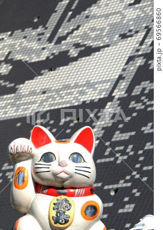 常滑のやきもの散歩道にある招き猫 Maneki Neko in Tokoname Aichi 常滑のやきもの散歩道にある招き猫 Maneki Neko in Tokoname Aichi 69566860