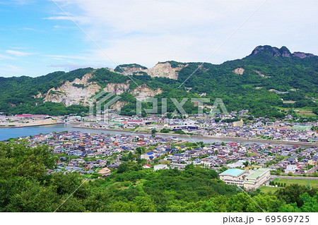 香川県高松市屋島 屋島スカイウェイから見た八栗の町並みの写真素材