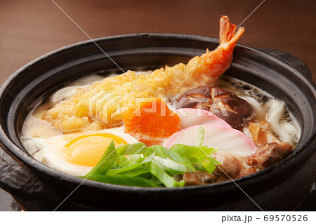 鍋焼きうどん 鍋焼きうどん 69570526
