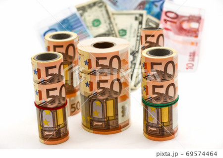 Banknotes of different denominations, large and small Banknotes of different denominations, large and small 69574464