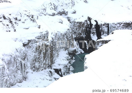 冬のアイスランド 69574689