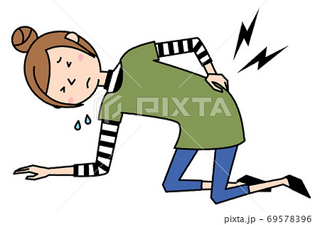 腰痛でしゃがみ込む若い女性 ママのイラスト素材