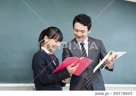 生徒と先生 69578605