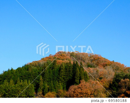 能勢山海空温泉近くの紅葉 69580188