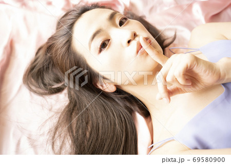 女性のビューティーポートレート 69580900