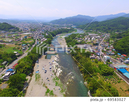 上空から眺めた「親鼻橋」〜ドローンで空撮（埼玉県秩父郡長瀞町長瀞･皆野町下田野） 69583027