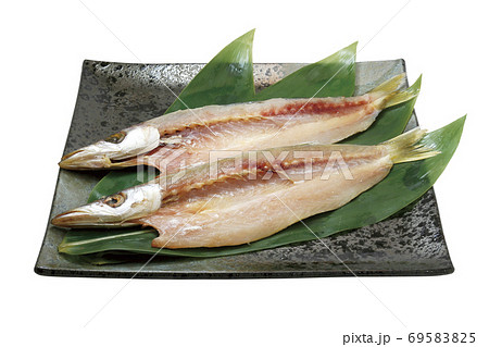 カマス開き_09（切抜きパス付き） 69583825