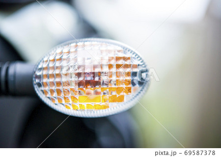 バイク　右ウインカー 69587378